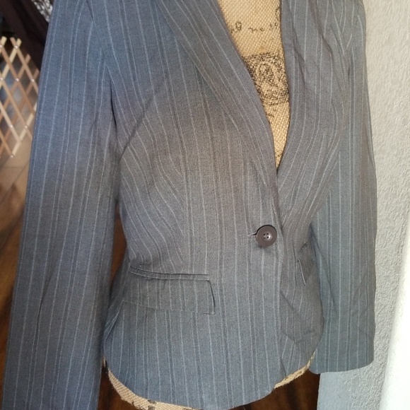 Pin striped jacket - Picture 2 of 4
